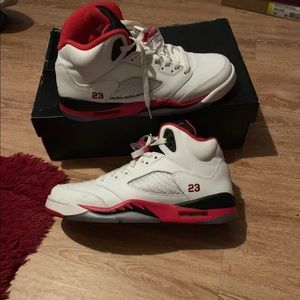 Authentic Jordan 5s Retro Size 7 Youth
